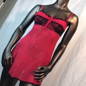 Super Sexy Red Babydoll 100% silk in S (34B,C -36B,C) incl Thong